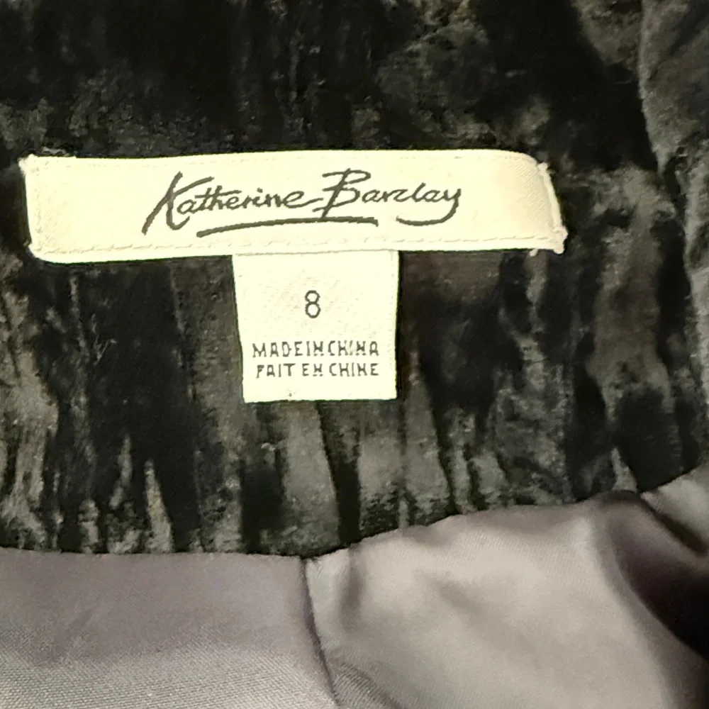 Katherine Barclay Holiday Embroidered Black Velvet Jacket size 8 NWT - Picture 11 of 13